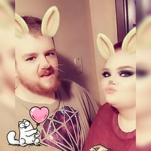 Meet your Posher, Caitlin